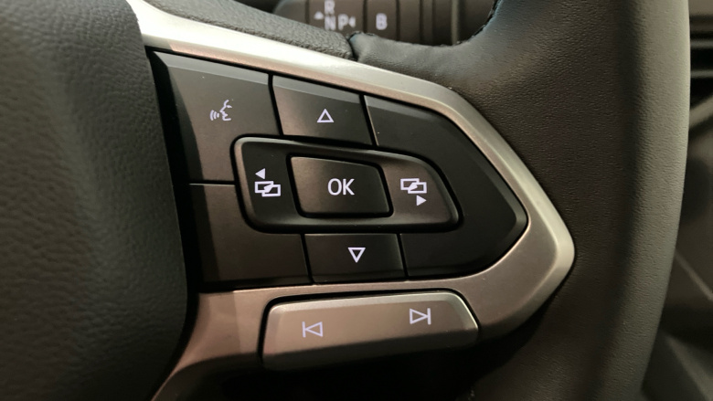 Volkswagen Transporter T32 Swb Electric 160kW 65kWh Commerce Pro Van Auto